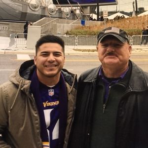 Meet your Posher, Thomas